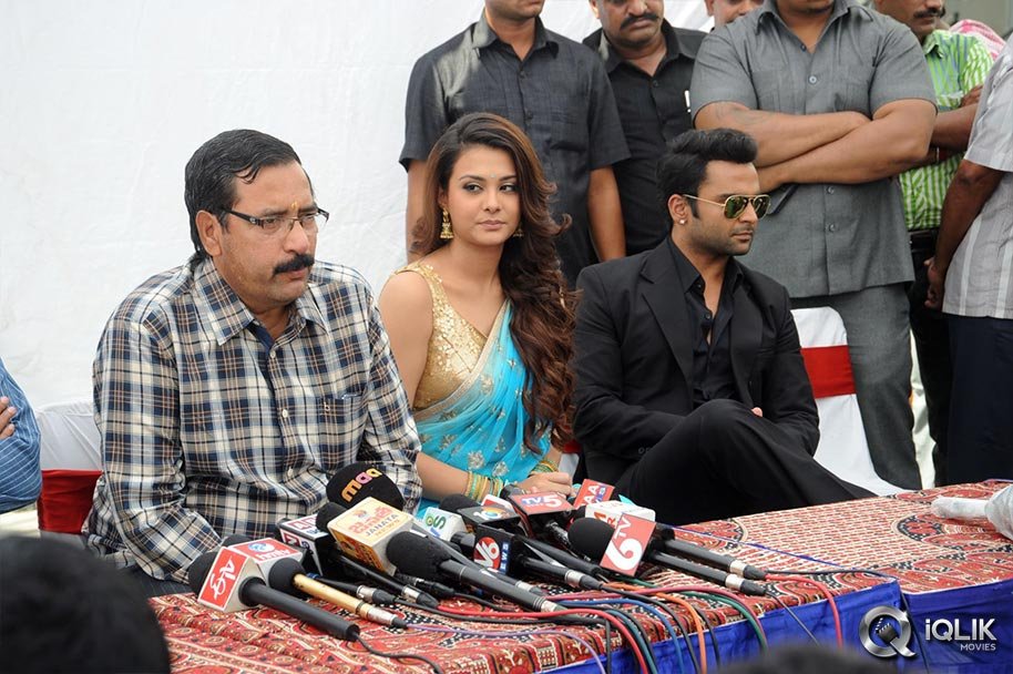 Nee-Jathaga-Nenundali-Movie-Opening